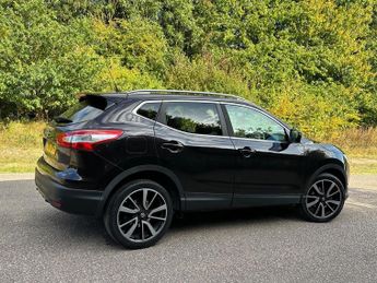 NISSAN QASHQAI 1.2 DIG-T Tekna