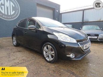 Peugeot 208 1.4 VTi Allure Good History, Panoramic Roof, Heated Leather