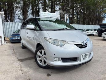 Toyota Estima -