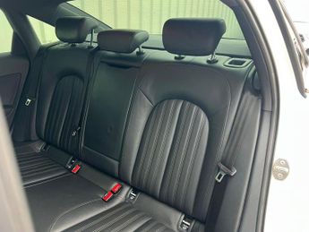 AUDI A6 2.0 TDI S line Multitronic Euro 5 (s/s) 4dr