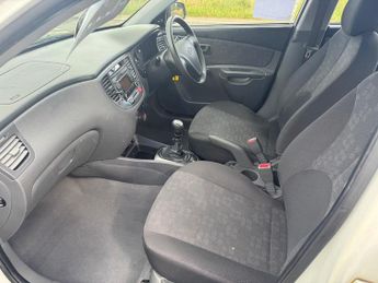KIA RIO 1.4
