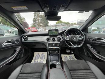MERCEDES-BENZ GLA CLASS 2.1 GLA220d AMG Line