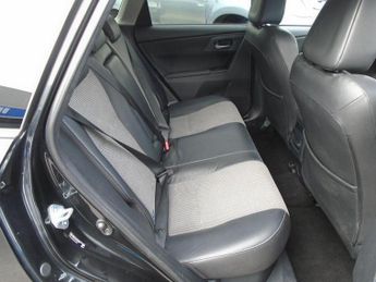 TOYOTA AURIS 1.8 VVT-h Excel Estate