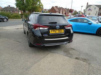 TOYOTA AURIS 1.8 VVT-h Excel Estate