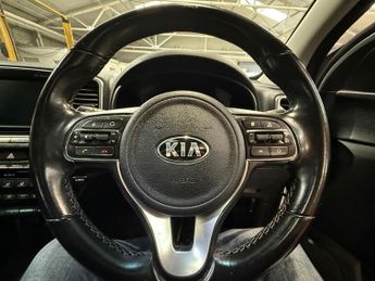 KIA SPORTAGE 1.7 CRDi 3