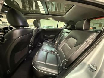 KIA SPORTAGE 1.7 CRDi 3