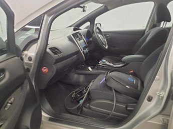 NISSAN LEAF 30kWh Acenta Auto 5dr