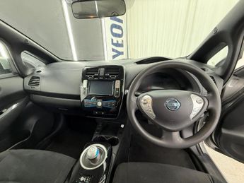 NISSAN LEAF 30kWh Acenta Auto 5dr