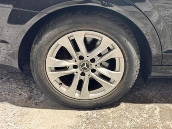 MERCEDES-BENZ C CLASS 2.1 C220 CDI BlueEfficiency Executive SE