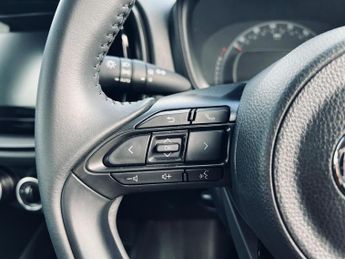 TOYOTA AYGO X 1.0 VVT-i Pure x-shift Euro 6