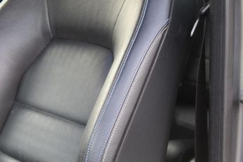 MERCEDES-BENZ E CLASS 3.5 E400 V6 AMG Line Edition