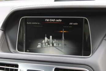 MERCEDES-BENZ E CLASS 3.5 E400 V6 AMG Line Edition