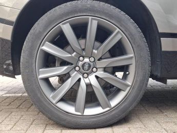 LAND ROVER RANGE ROVER VELAR 2.0 P250 R-Dynamic SE