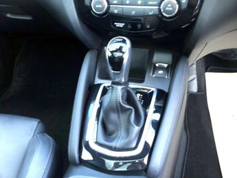 NISSAN QASHQAI 1.3 DIG-T Tekna