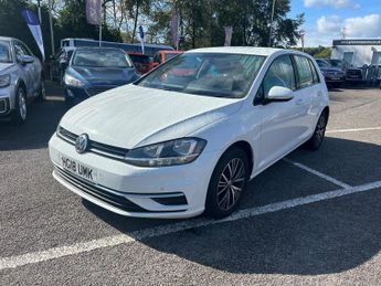 Volkswagen Golf TDi 1.6 TDI SE Nav Euro 6 (s/s) 5dr