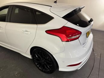 FORD FOCUS 1.0T EcoBoost Zetec S Euro 6 (s/s) 5dr