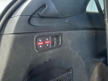 AUDI Q7 3.0 TDI V6 S line