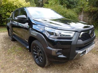 Toyota Hi Lux 2.8 D-4D Invincible X Auto 4WD Euro 6 (s/s) 4dr
