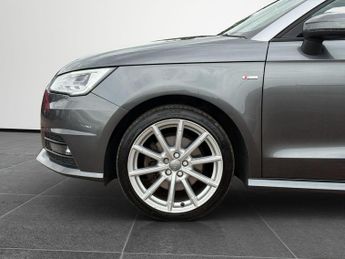 AUDI A1 1.4 TFSI S line