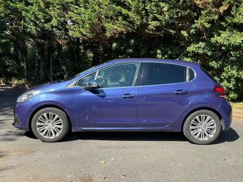 PEUGEOT 208 1.2 PureTech Allure