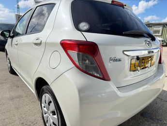 TOYOTA YARIS 1.0 VVT-i Active