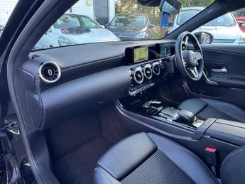 MERCEDES-BENZ A CLASS 2.0 A180d Sport