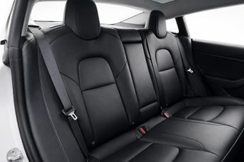 TESLA MODEL 3 Standard Range Plus