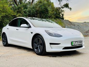 TESLA MODEL 3 Standard Range Plus
