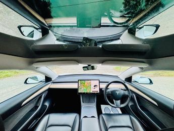 TESLA MODEL 3 Standard Range Plus