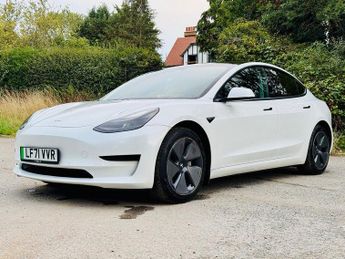 TESLA MODEL 3 Standard Range Plus