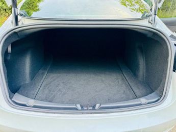 TESLA MODEL 3 Standard Range Plus