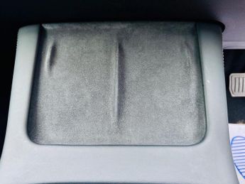 TESLA MODEL 3 Standard Range Plus