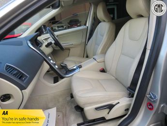 VOLVO XC60 2.0 SE Lux Nav D4 Full Service History, Satnav, Leather