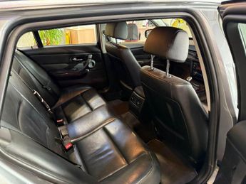 BMW 3 SERIES 2.0 318d Exclusive Edition Touring