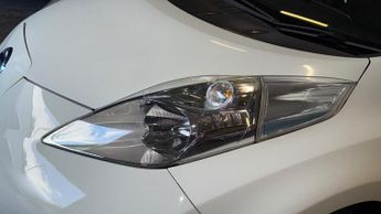 NISSAN LEAF 24kWh Acenta Electric Automatic White 5dr LOWTAX+SATNAV+CRUISE