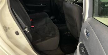 NISSAN LEAF 24kWh Acenta Electric Automatic White 5dr LOW TAX
