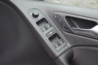 VOLKSWAGEN GOLF 1.6 TDI BlueMotion Tech SE