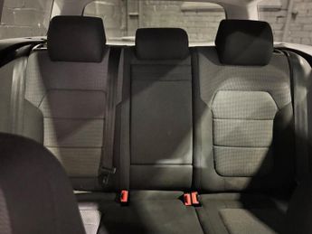 VOLKSWAGEN PASSAT 2.0 TDI BlueMotion Tech Highline