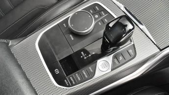 BMW 3 SERIES 2.0 320d M Sport Auto Euro 6 (s/s) 4dr