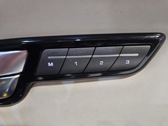 LAND ROVER RANGE ROVER EVOQUE 2.0 TD4 HSE Dynamic