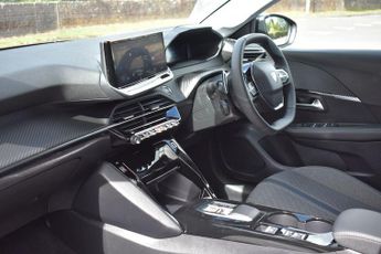 PEUGEOT 208 1.2 PureTech MHEV Allure