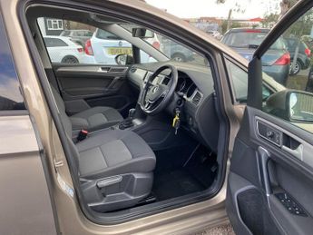 VOLKSWAGEN GOLF SV 1.6 TDI BlueMotion Tech SE