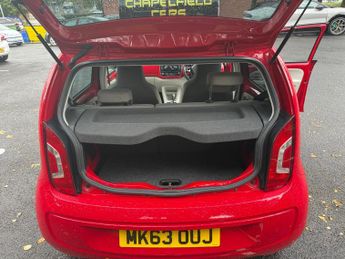 VOLKSWAGEN UP 1.0 BlueMotion Tech High up!