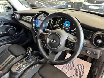 MINI ELECTRIC Cooper SE 32.6kWh Level 1 Auto 3dr