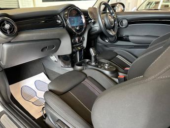 MINI ELECTRIC HATCH Cooper SE 32.6kWh Level 1 Auto 3dr