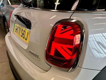 MINI ELECTRIC Cooper SE 32.6kWh Level 1 Auto 3dr