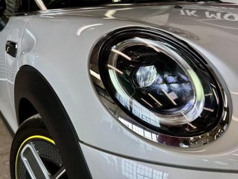 MINI ELECTRIC HATCH Cooper SE 32.6kWh Level 1 Auto 3dr