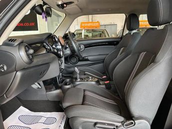 MINI ELECTRIC Cooper SE 32.6kWh Level 1 Auto 3dr