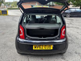 VOLKSWAGEN UP 1.0 Move up!