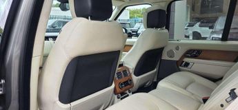 LAND ROVER RANGE ROVER 4.4 SD V8 Autobiography